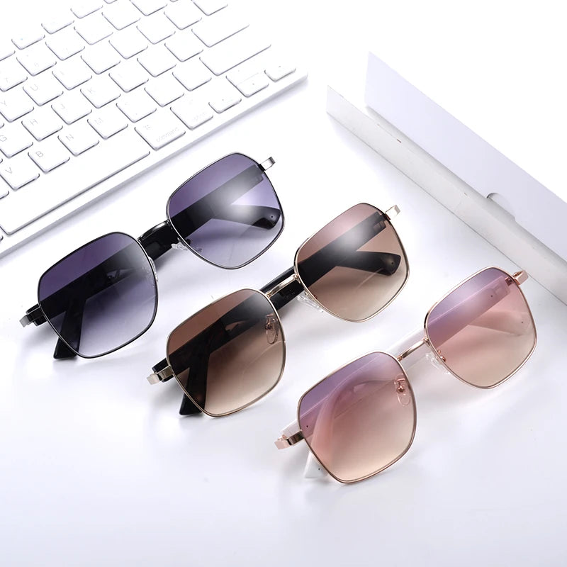 MZ02 Smart Glasses with Bluetooth Speaker